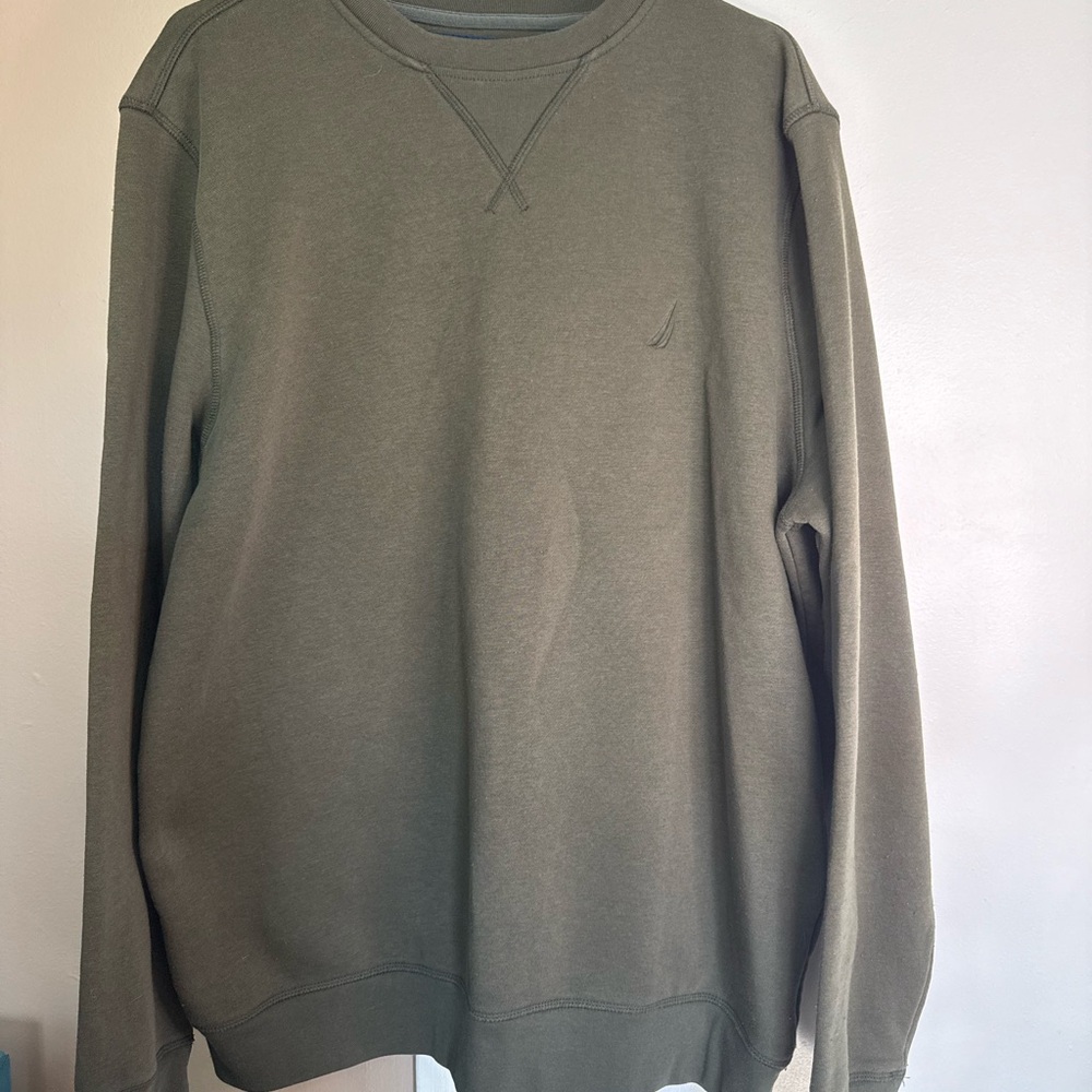 Nautica Men's Classic Green Crewneck Sweater